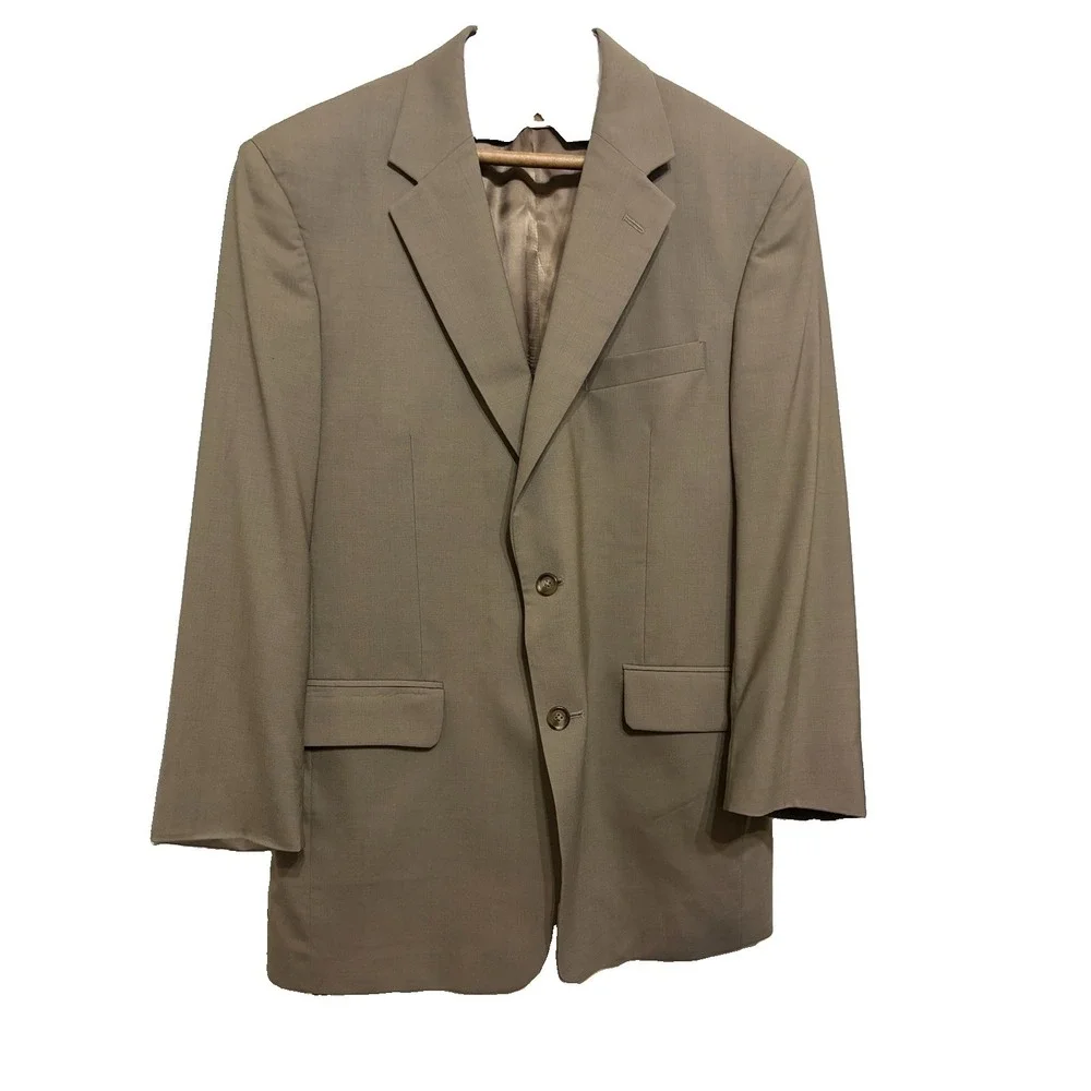 Jos A Bank 100% Wool Tailored Fit Mens Beige Suit 42R Pants 35x28, 2 Button